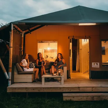 Glamping De Boshoek Tatil parkı Voorthuizen