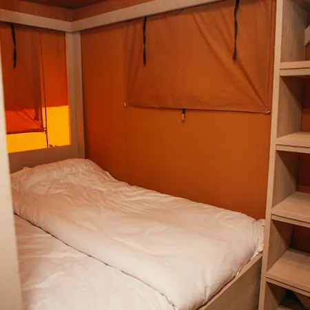 Glamping De Boshoek Tatil parkı Voorthuizen
