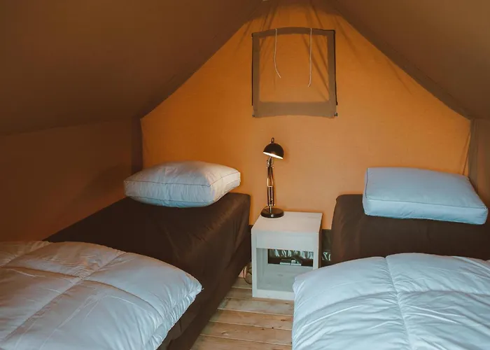 Glamping De Boshoek 假日公园