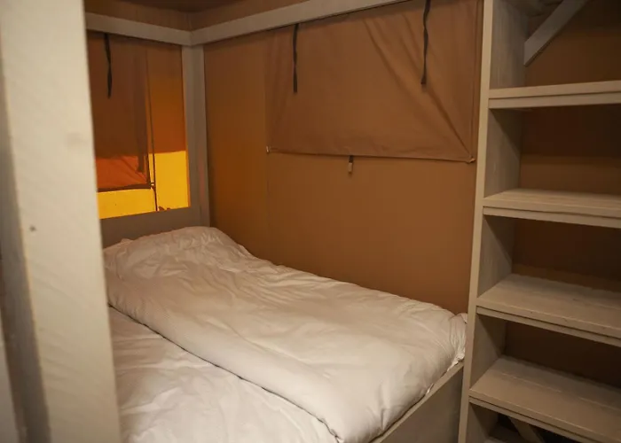 Glamping De Boshoek 假日公园