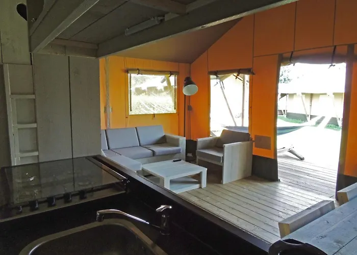 Glamping De Boshoek * 福尔特赫伊曾