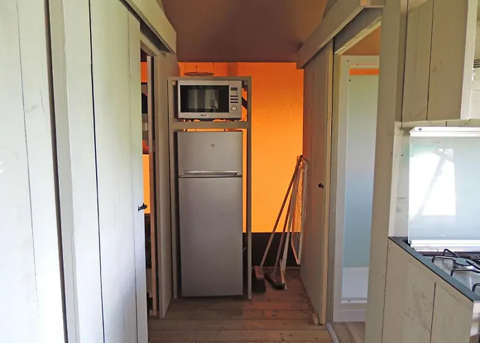 Glamping De Boshoek * 福尔特赫伊曾