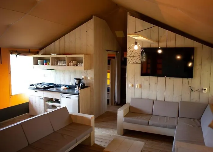 Glamping De Boshoek * 福尔特赫伊曾