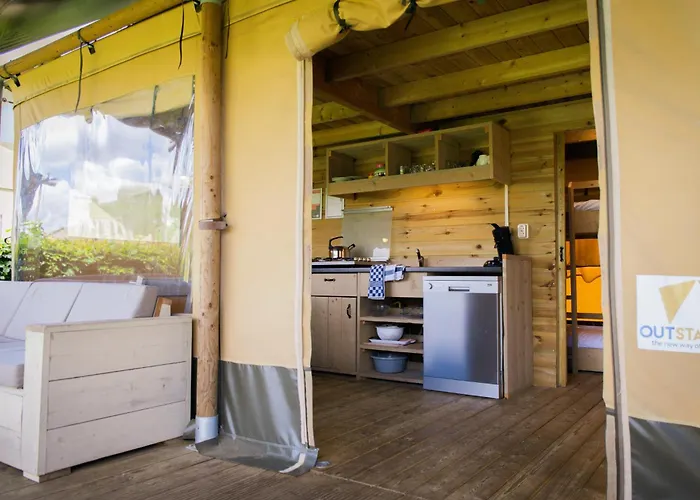 Glamping De Boshoek 假日公园