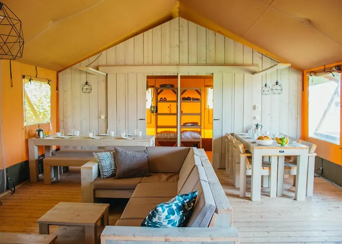 Glamping De Boshoek 福尔特赫伊曾